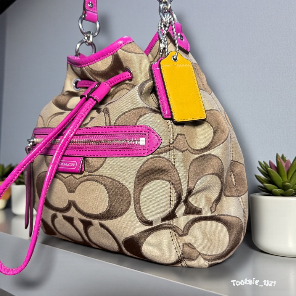 COACH DAISY- Bucket Shoulder Bag - Picture 4 of 15